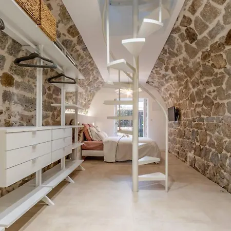 3 Bedroom Amazing In Ajaccio * Ajaccio (Corsica)